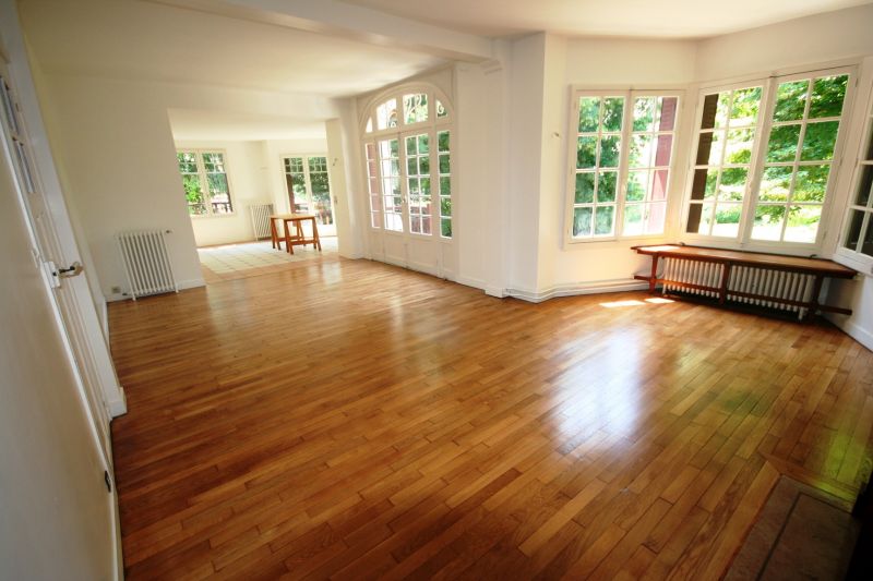 Photo A VENDRE - Maison de charme image 2/6