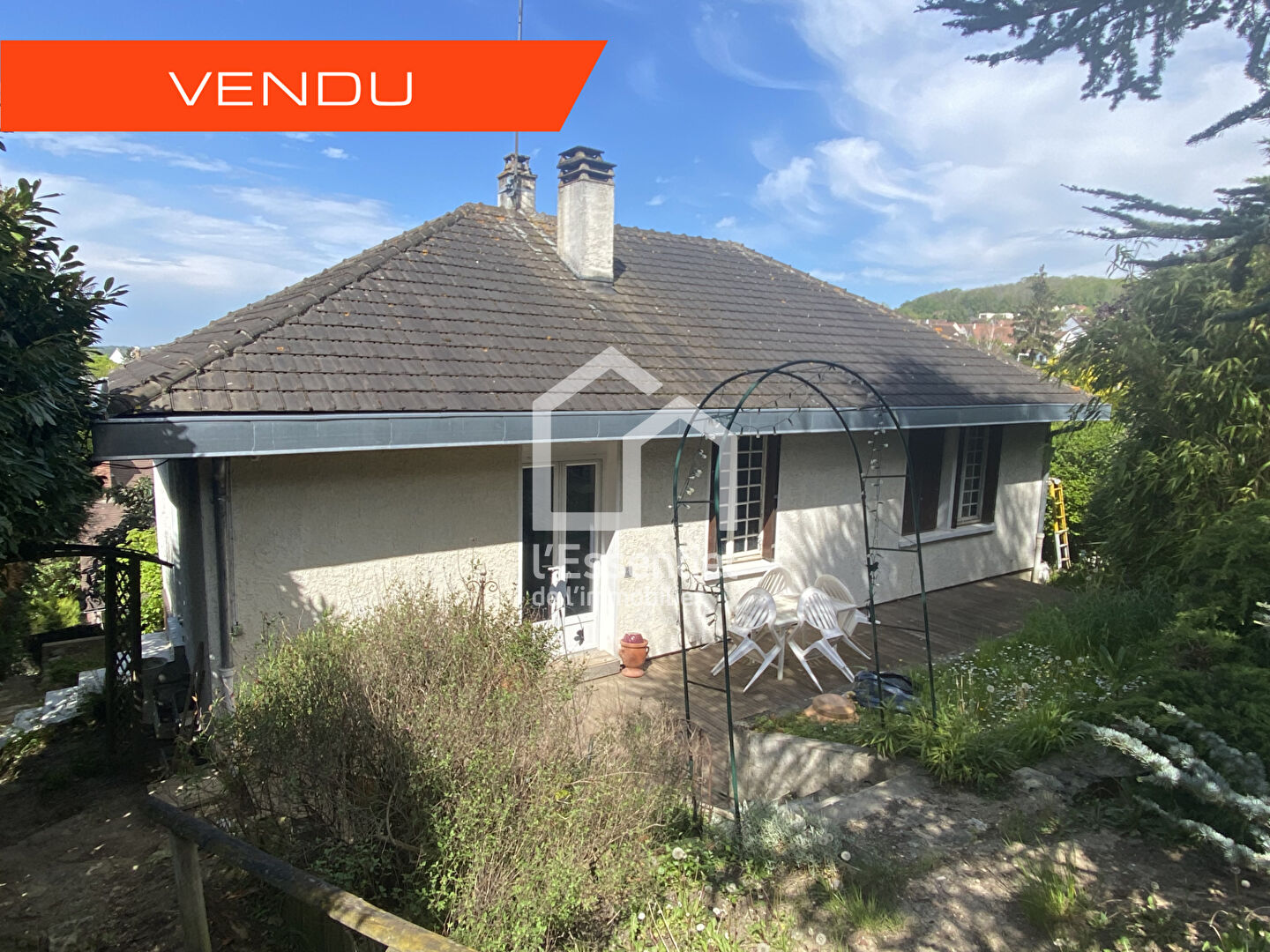 MAISON INDIVIDUELLE - 112 m² - 4 chambrés - 668 m² terrain