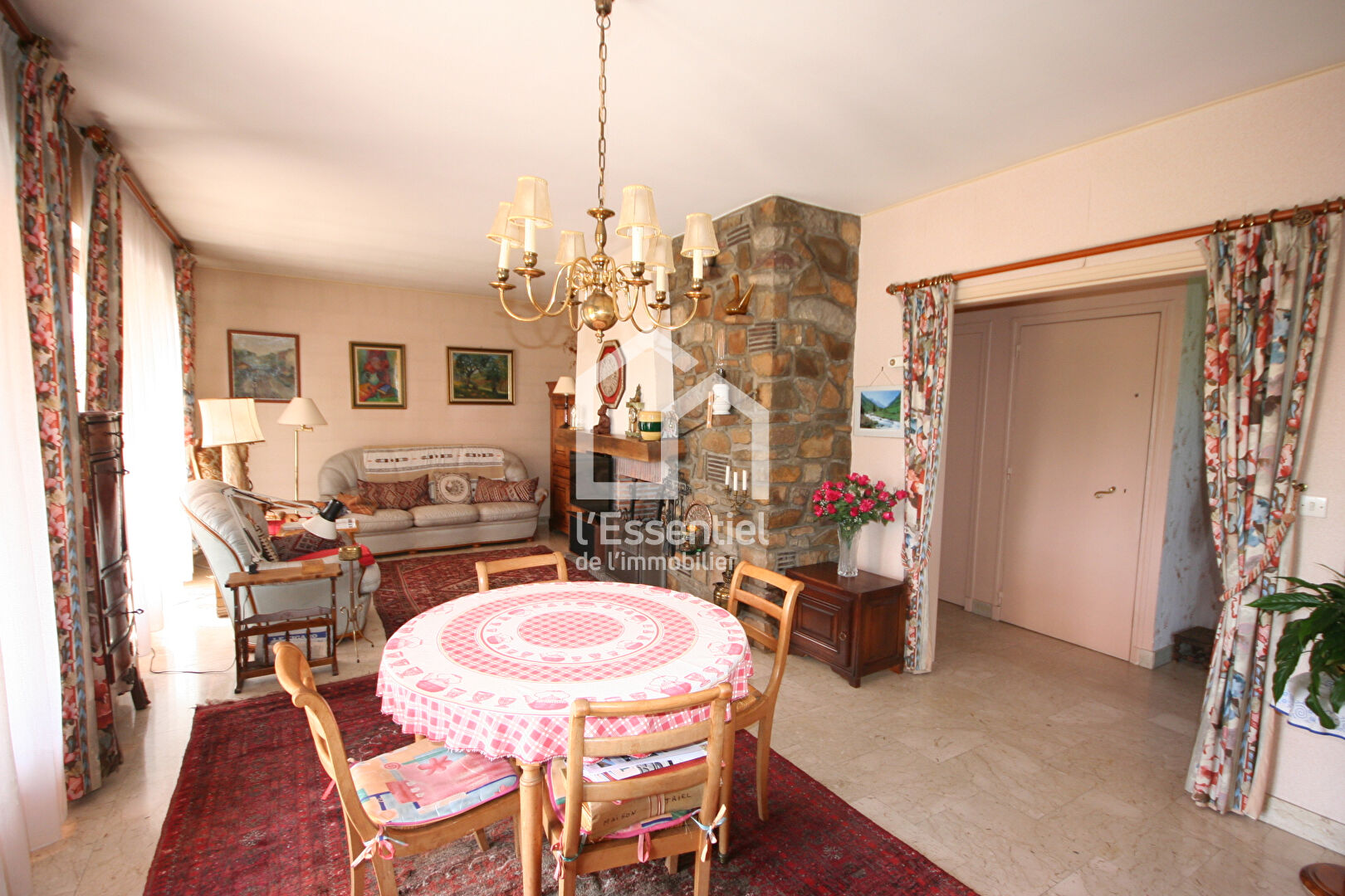 Photo Secteur prisé - Maison de 125m2  - 1767m2  de terrain image 4/6