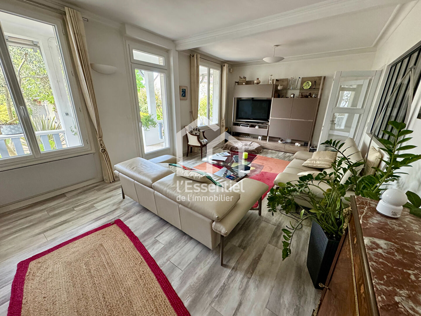 Photo MAISON de Charme - VERNEUIL SUR SEINE - 7 pièce(s) - 150 m2 image 2/6