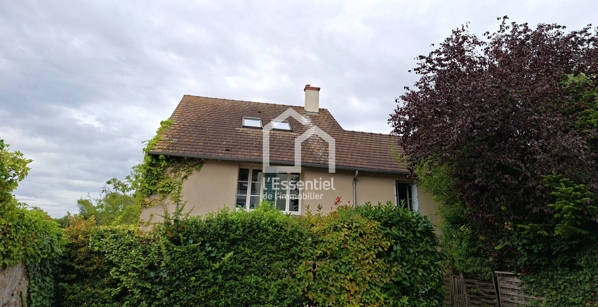 A VENDRE -  Appartement F2 - 36m2  avec cave et parking - Coeur de ville - VAUX SUR SEINEAppartement Vaux Sur Seine  2 pièce(s) 34.10 m2