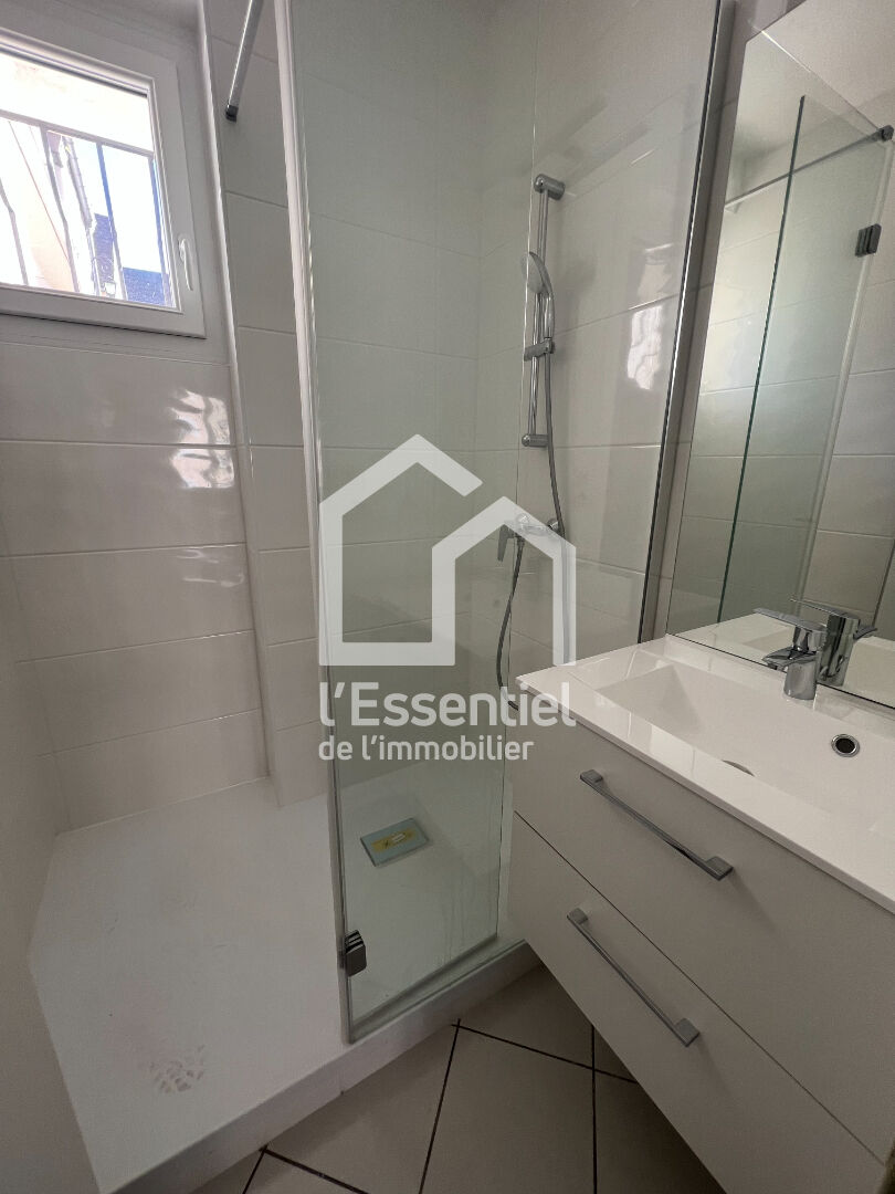 Photo Appartement Chanteloup Les Vignes 2 pièce(s) 39 m2 image 6/6