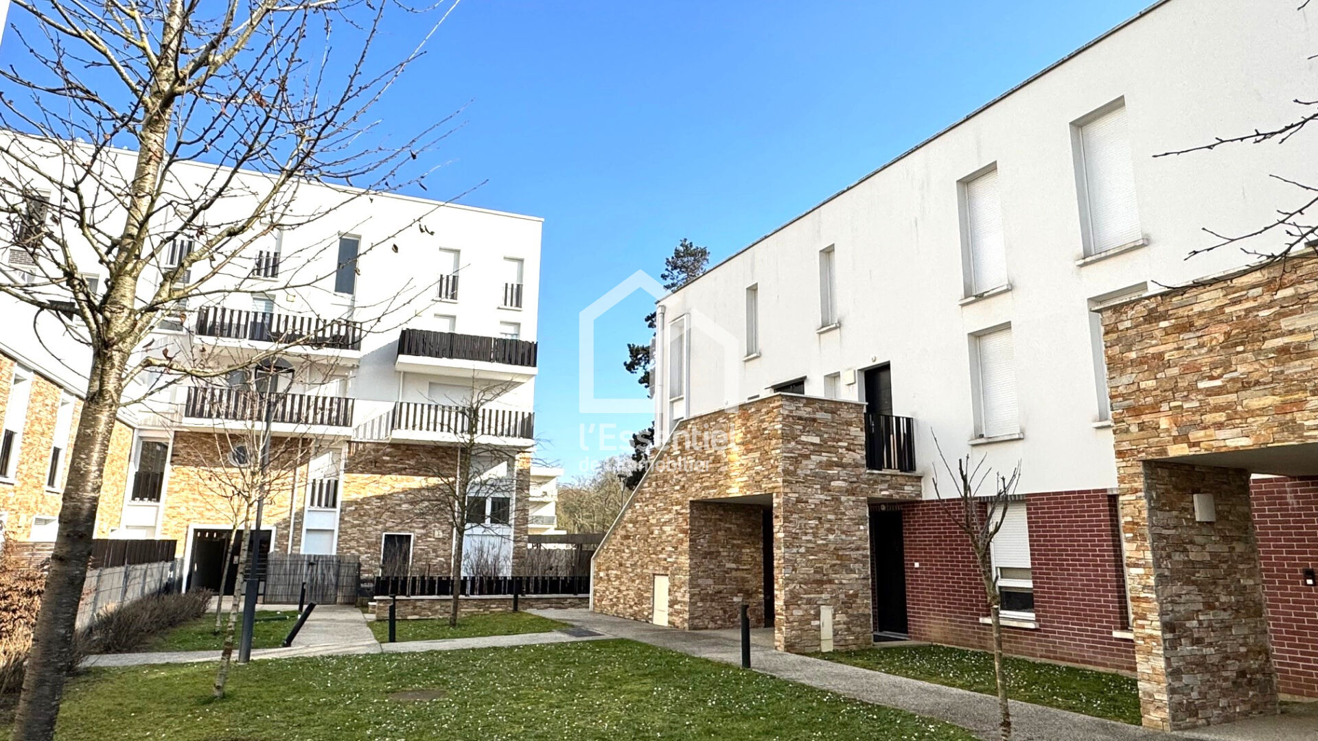 Agence immobilière de L'essentiel De L'immobilier - L'Essentiel de L'Immobilier - St Germain en Laye