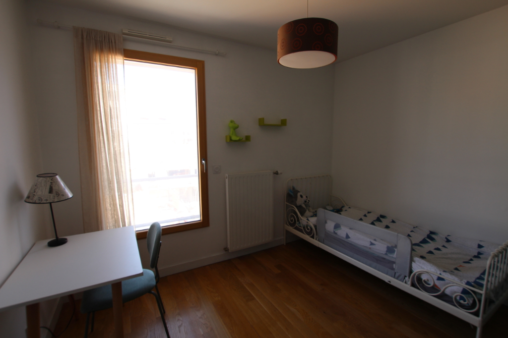 Photo APPARTEMENT T4 MEUBLE - LYON 6 QUARTIER BELLECOMBE image 3/6
