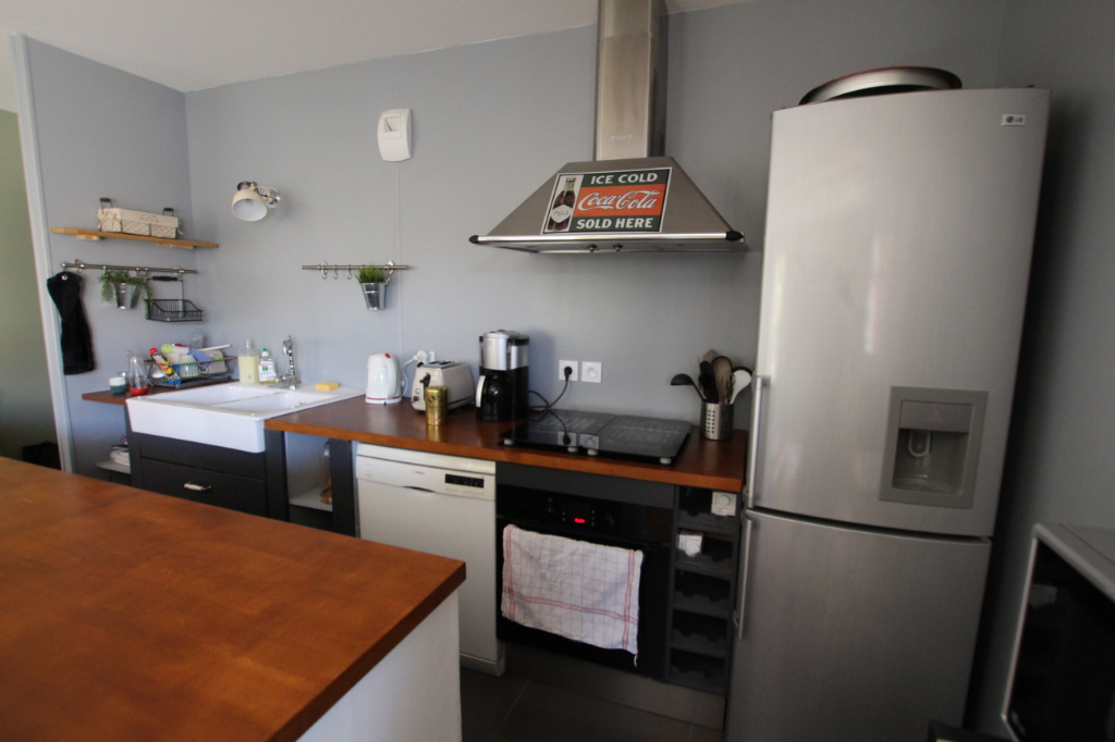 Photo APPARTEMENT T4 MEUBLE - LYON 6 QUARTIER BELLECOMBE image 5/6