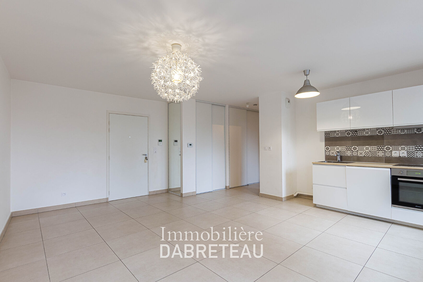 T2 LUMINEUX DE 48M² - VILLEURBANNE