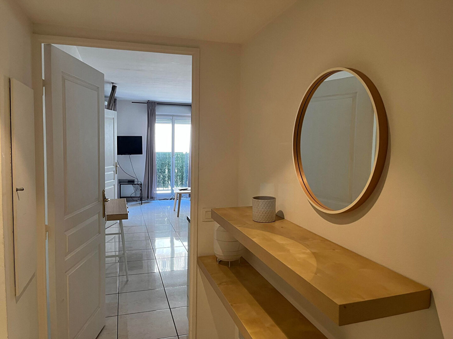 Photo Appartement T2 meublé - VILLEURBANNE image 1/6