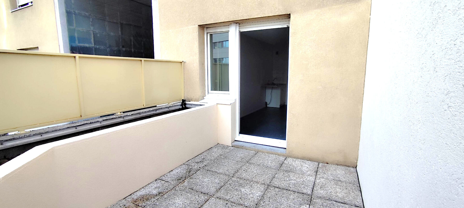 Photo Caluire Et Cuire - Studio de 29 m2 avec Terrasse  - Idéal investisseur image 6/6