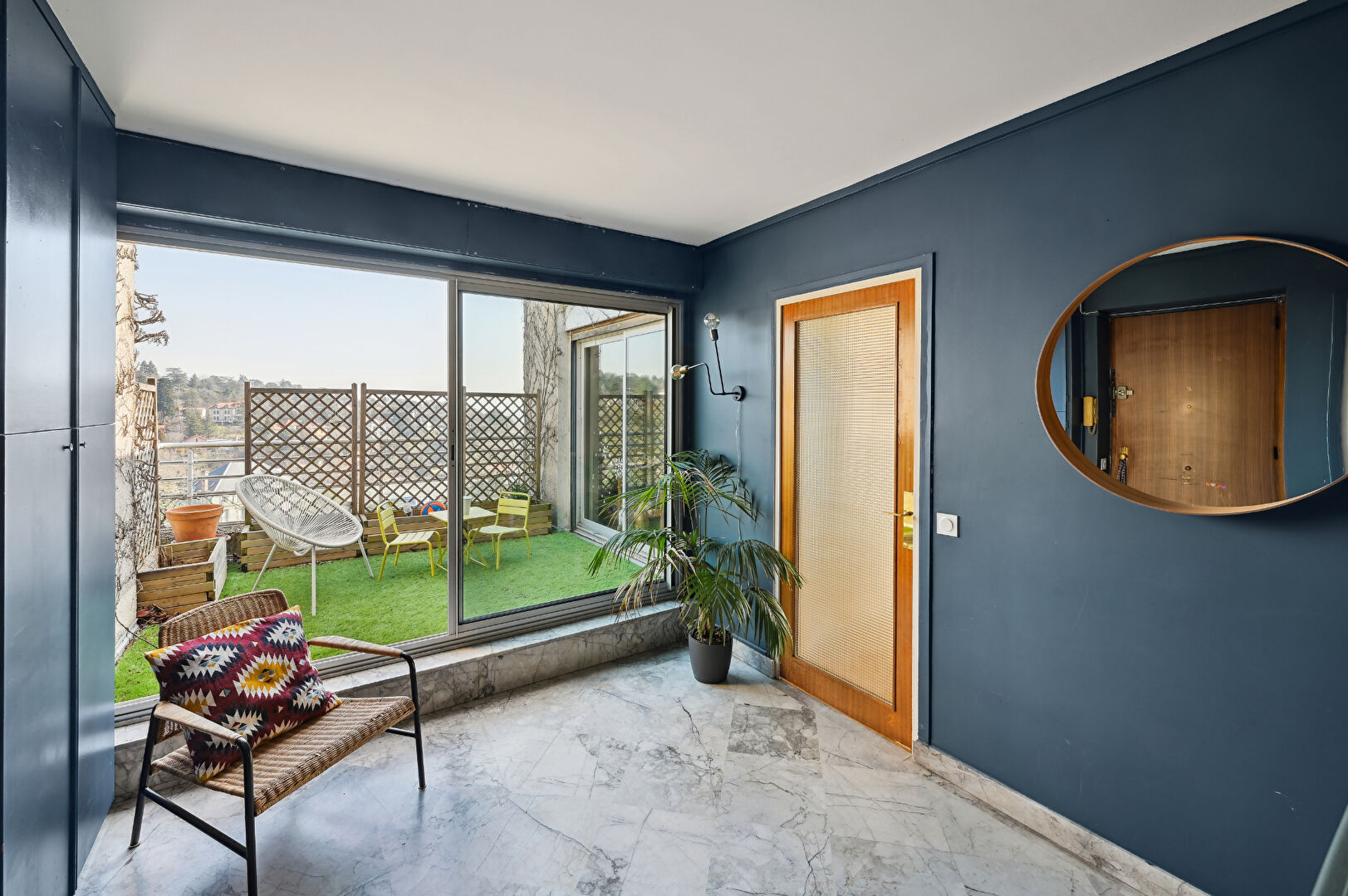 Photo T3 MEUBLE 107 M2 - CALUIRE-ET-CUIRE image 2/6