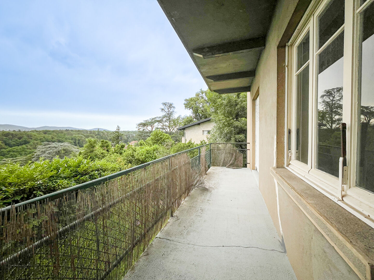 Photo CHARBONNIERES LES BAINS - APPARTEMENT TYPE 4 image 4/6