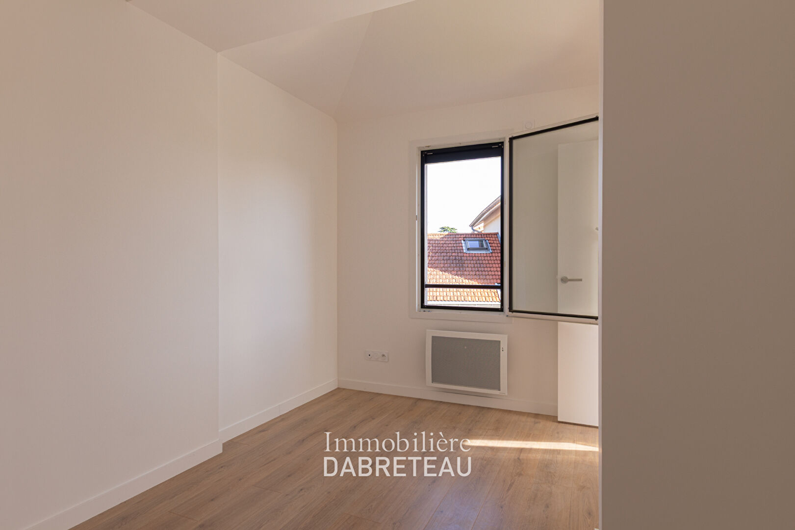 Photo Caluire Secteur Vassieux - T2 avec vue dégagée image 5/6