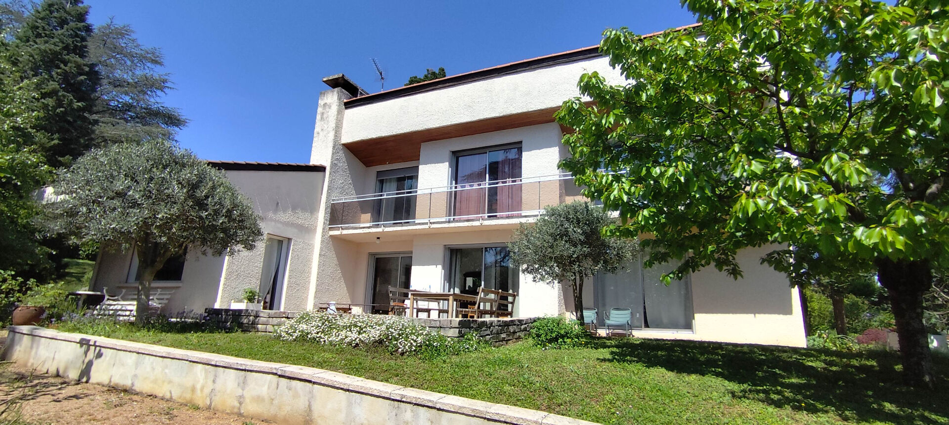 Agence immobilière de LIMOUZI TRANSACTION