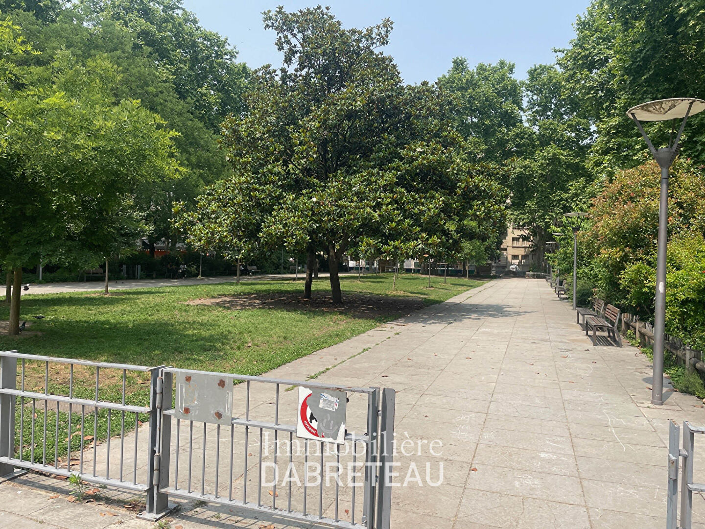 Photo Place de stationnement - Villeurbanne image 3/5