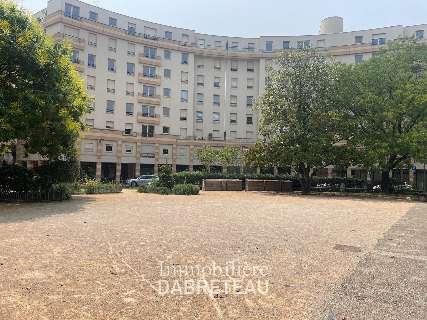 Photo Place de stationnement - Villeurbanne image 4/5