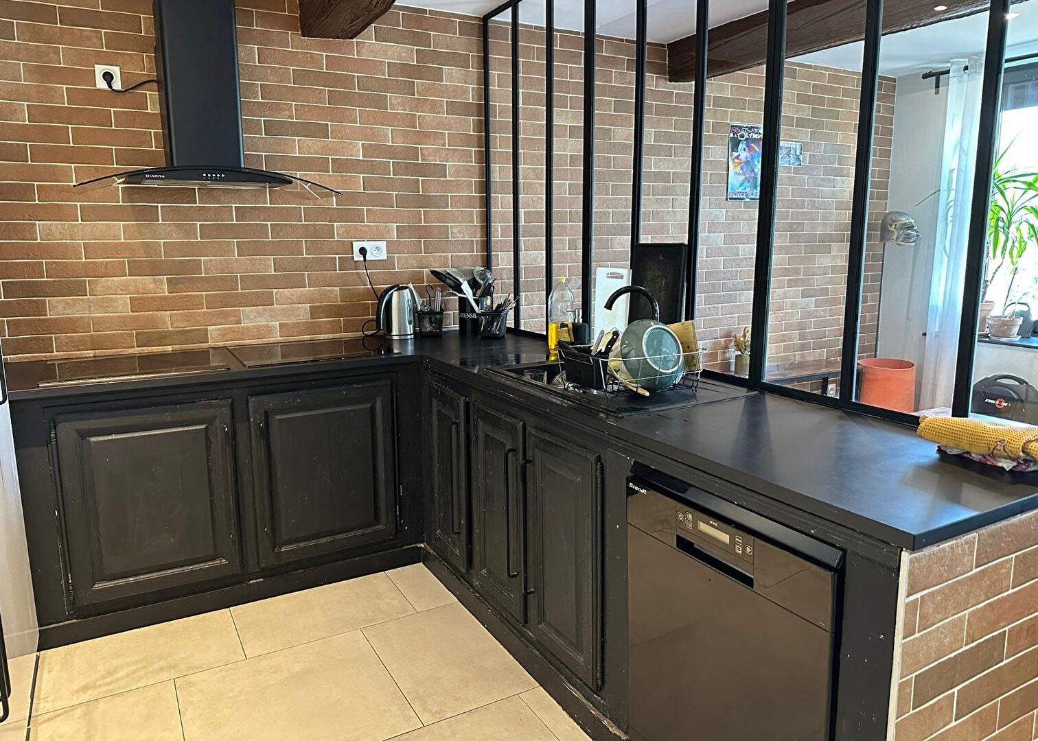 Photo 1 CHAMBRE A LOUER DANS UNE COLOCATION DE 8 CHAMBRES (T9) image 3/6