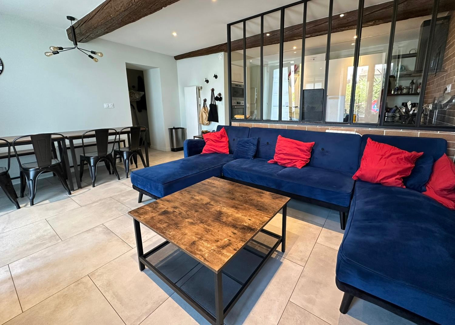 1 CHAMBRE A LOUER DANS UNE COLOCATION DE 8 CHAMBRES (T9)