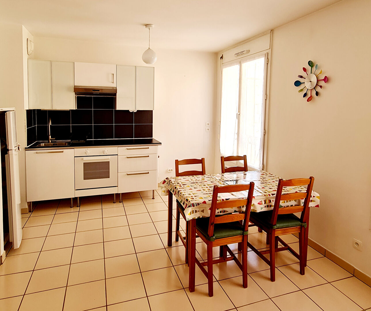 Photo STUDIO MEUBLE LYON 6 image 2/6