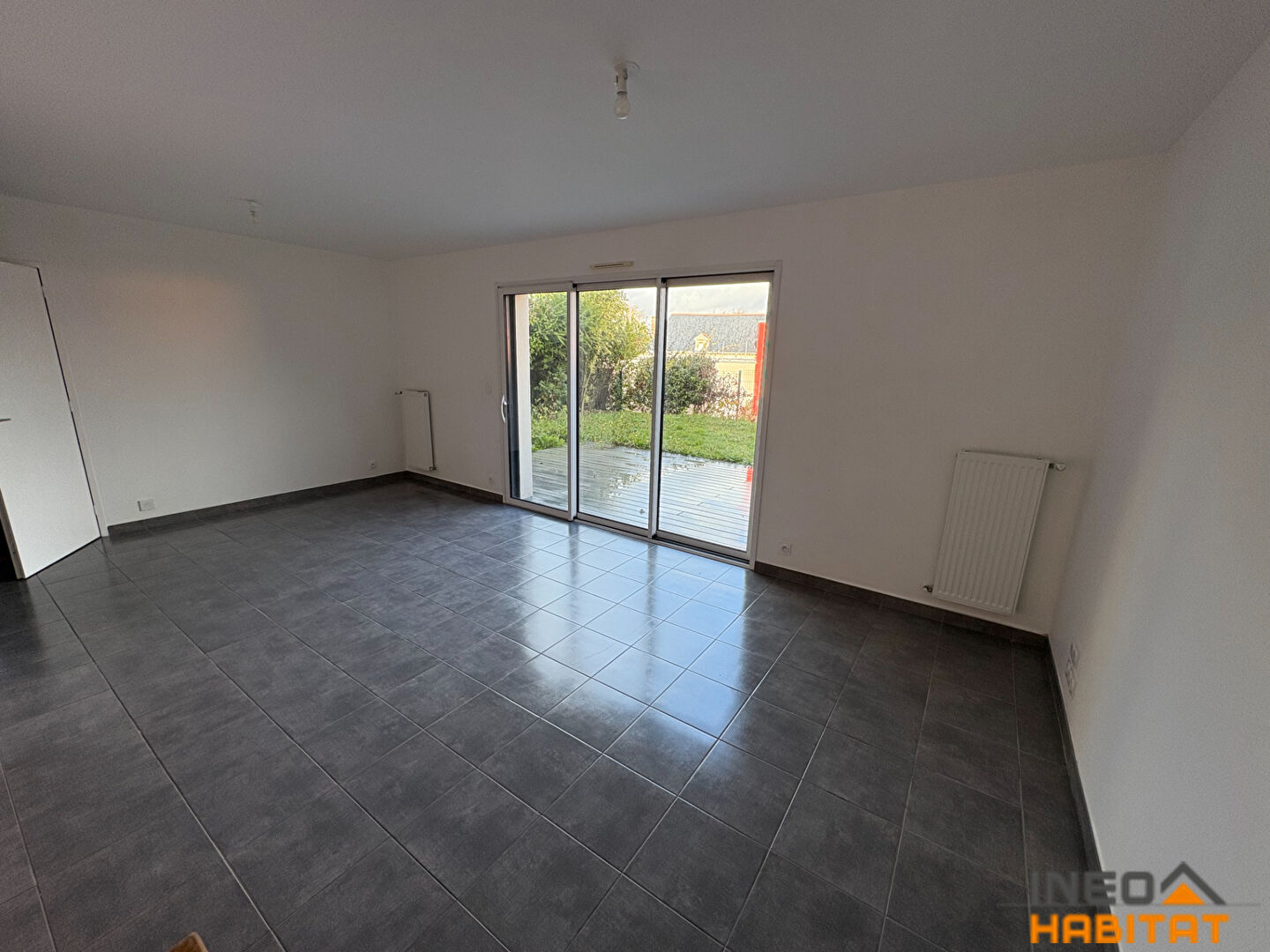 Photo Contemporaine GEVEZE - 5 pièce(s) - 102.54 m2 image 2/6