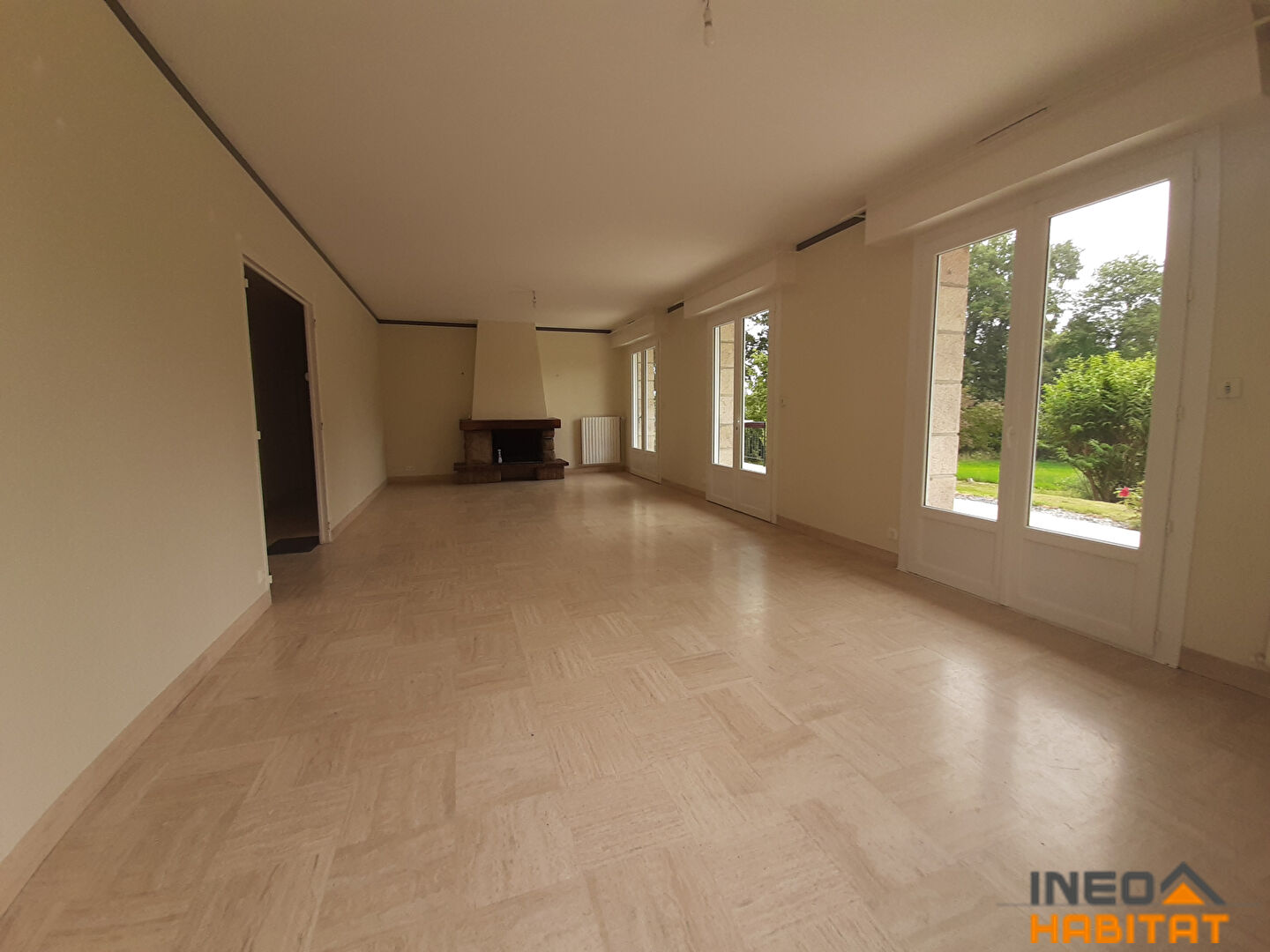 Photo Maison Melesse 7 pièce(s) 172 m2 image 3/6