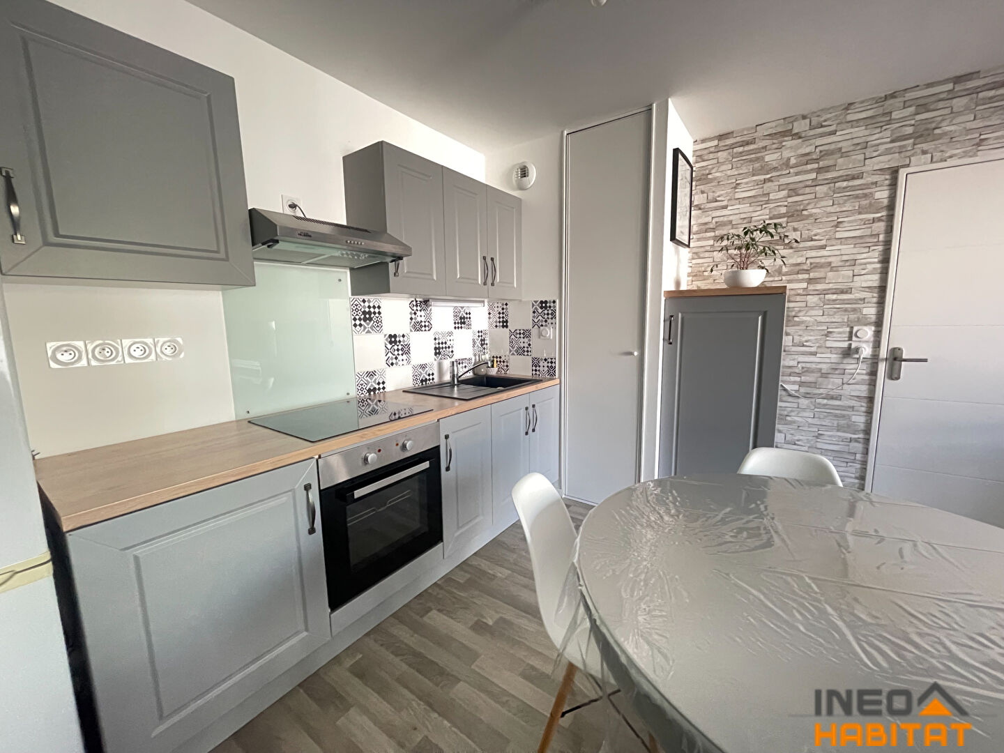 Photo Appartement La Meziere 2 pièce(s) 50.25 m2 image 6/6