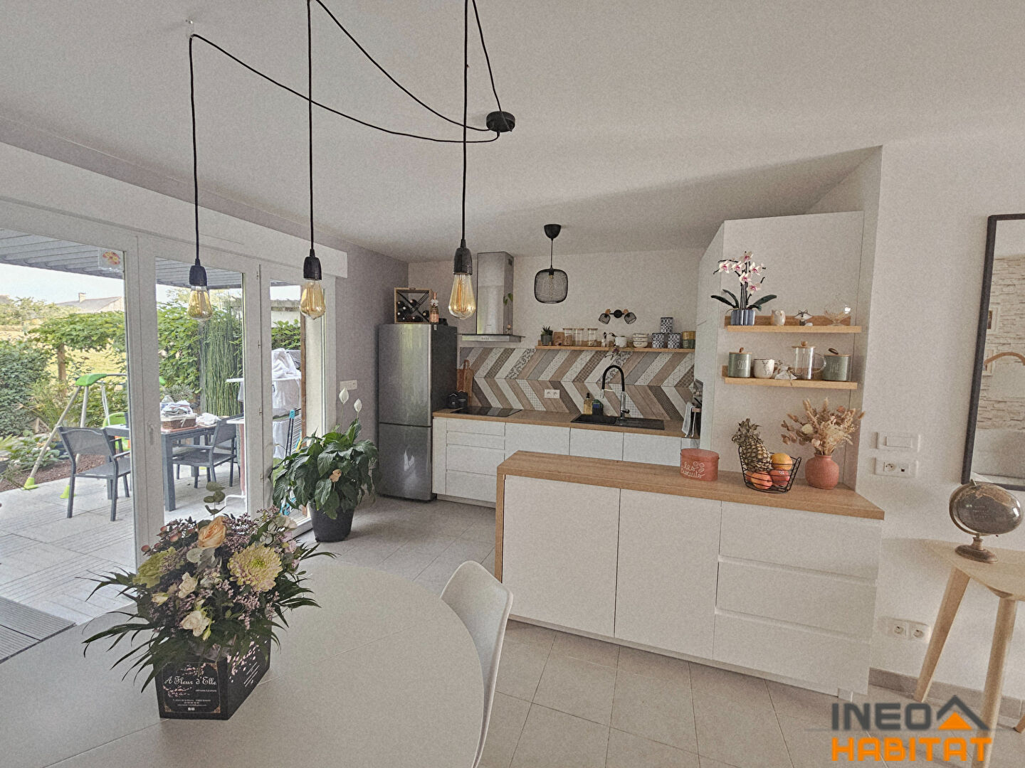 Photo Maison T5 - 87 m² - Jardin et terrasse bois - GEVEZÉ image 4/6