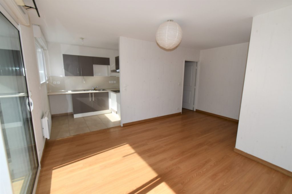 Photo Rennes- Rennes Lorient - Appartement T3 De 59.93 M2 image 2/6