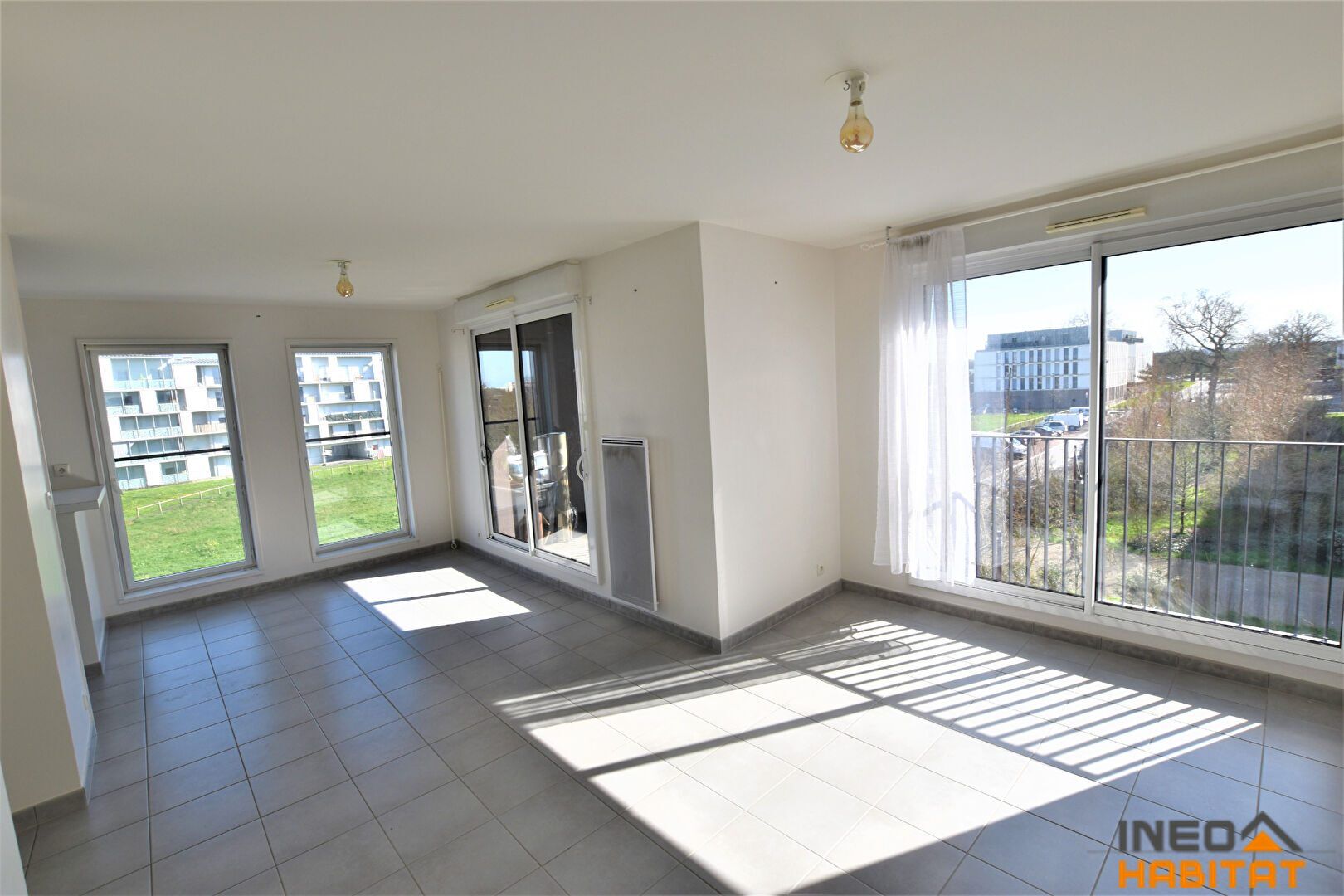 Photo Saint Jacques De La Lande - Appartement T3 De 65.50m² image 5/5