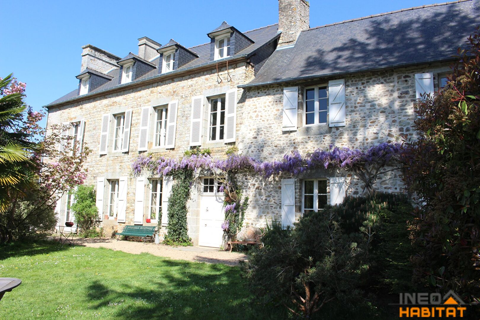 Photo LIFFRE - Maison De Maître Au Coeur De Son Parc De 7ha image 1/6