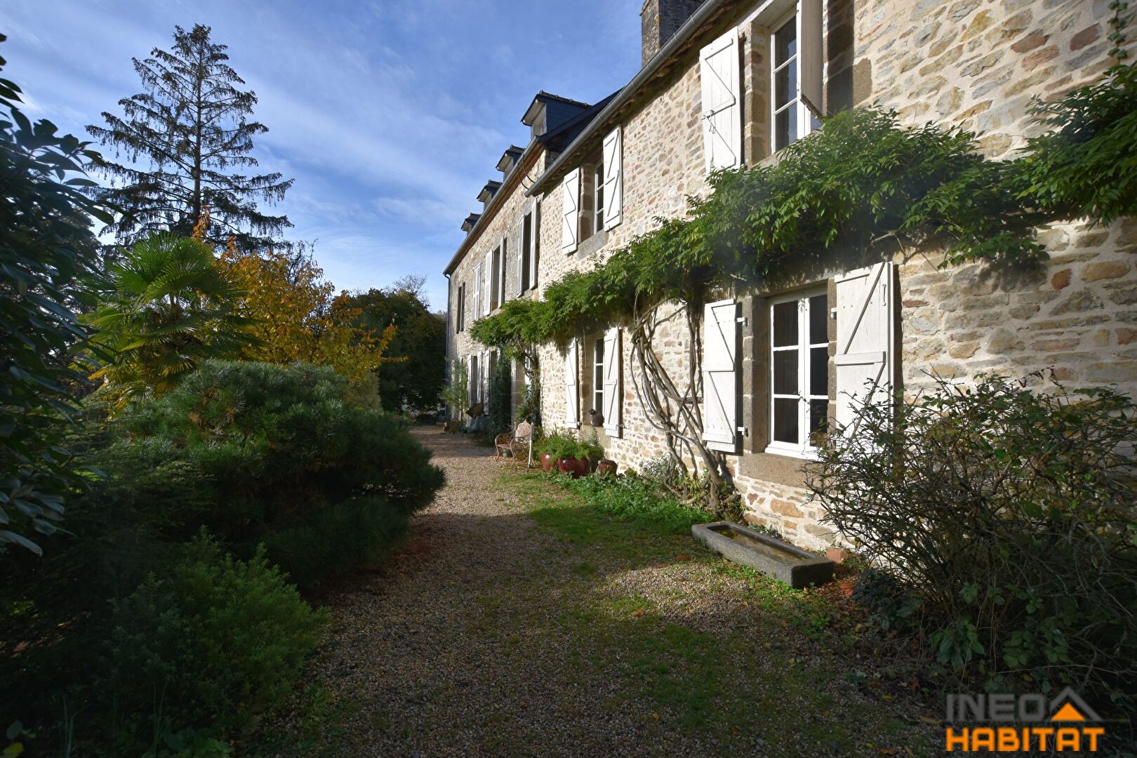 Photo LIFFRE - Maison De Maître Au Coeur De Son Parc De 7ha image 2/6