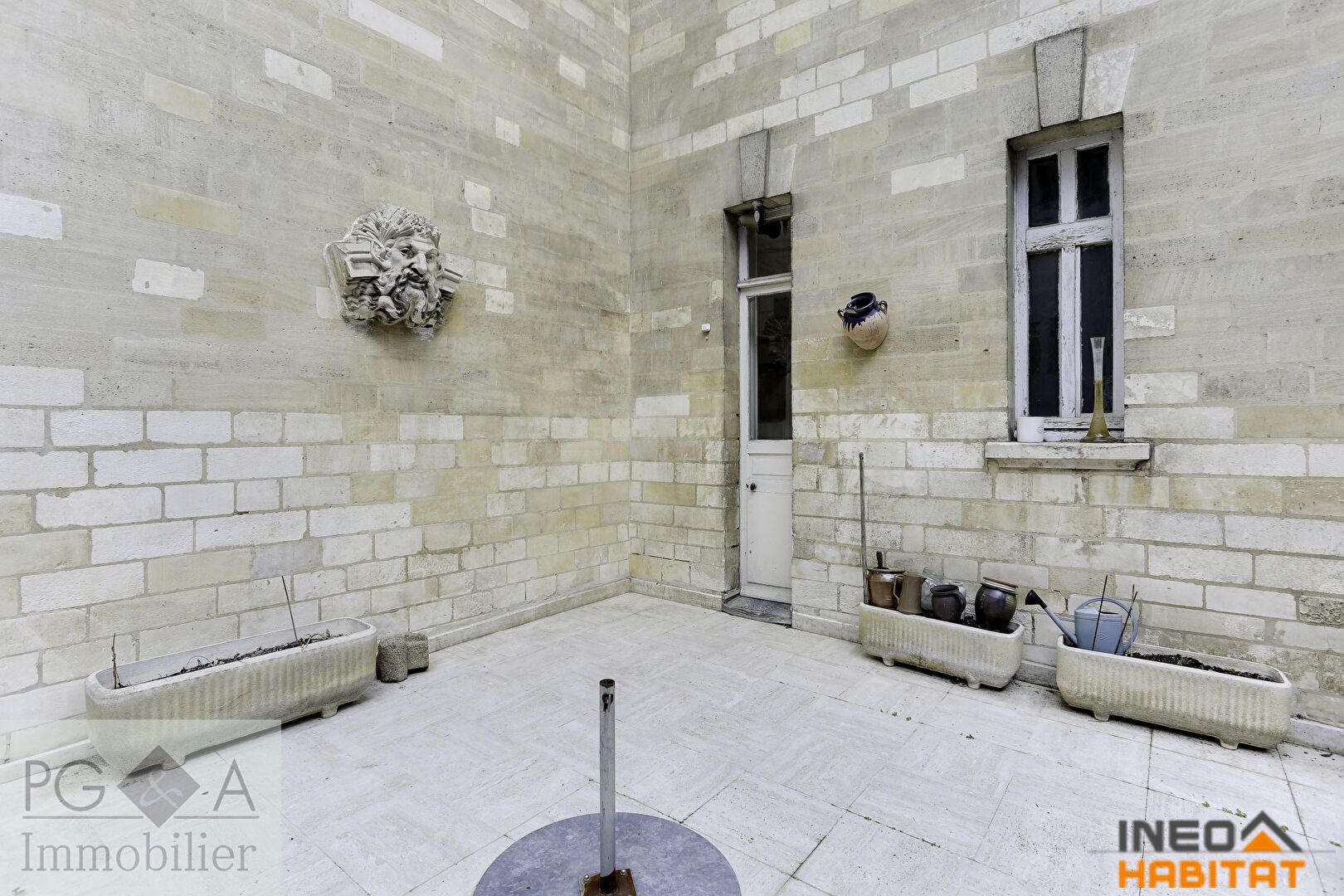 Photo RENNES Hyper Centre - Hôtel Particulier XIXème Et Son Jardin image 4/6