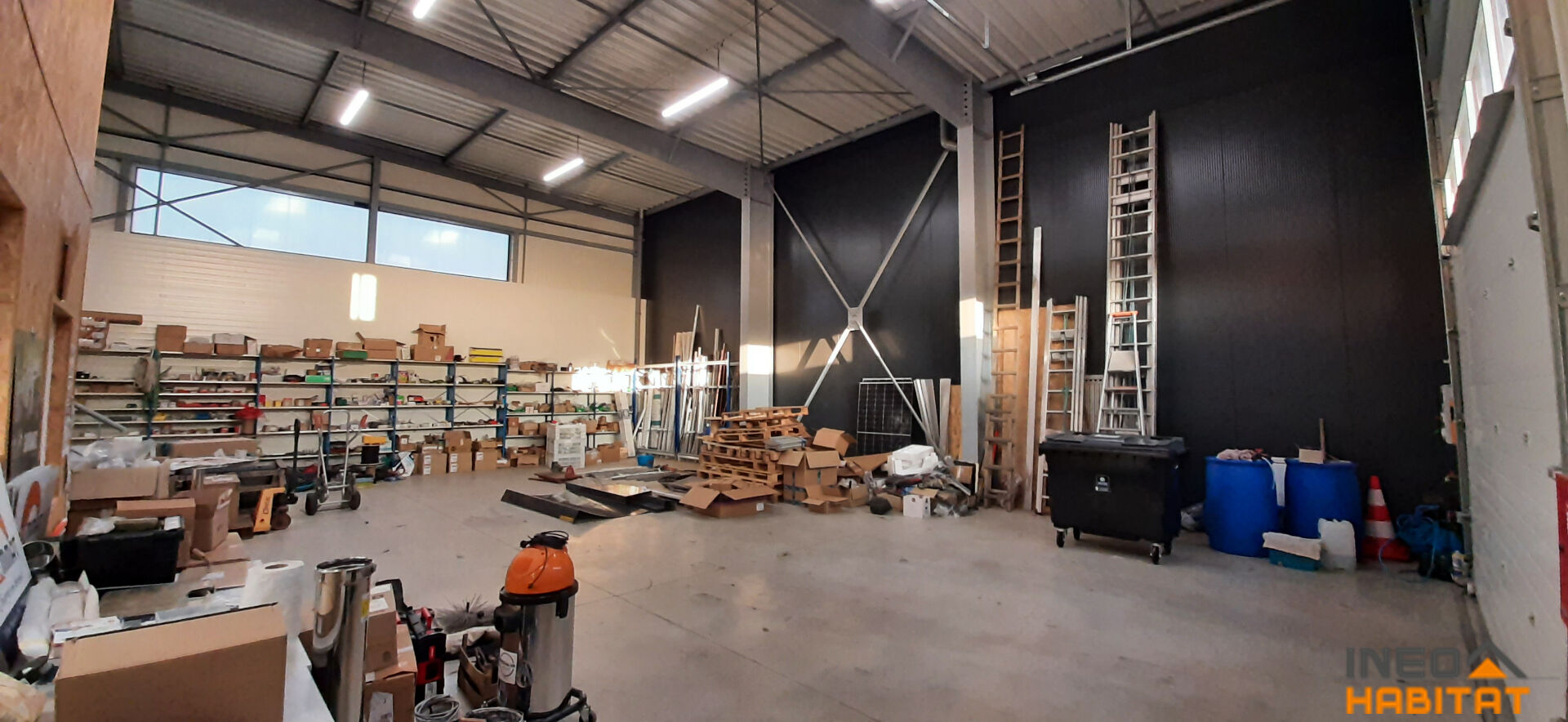 Hangar professionnel Guichen 233m2