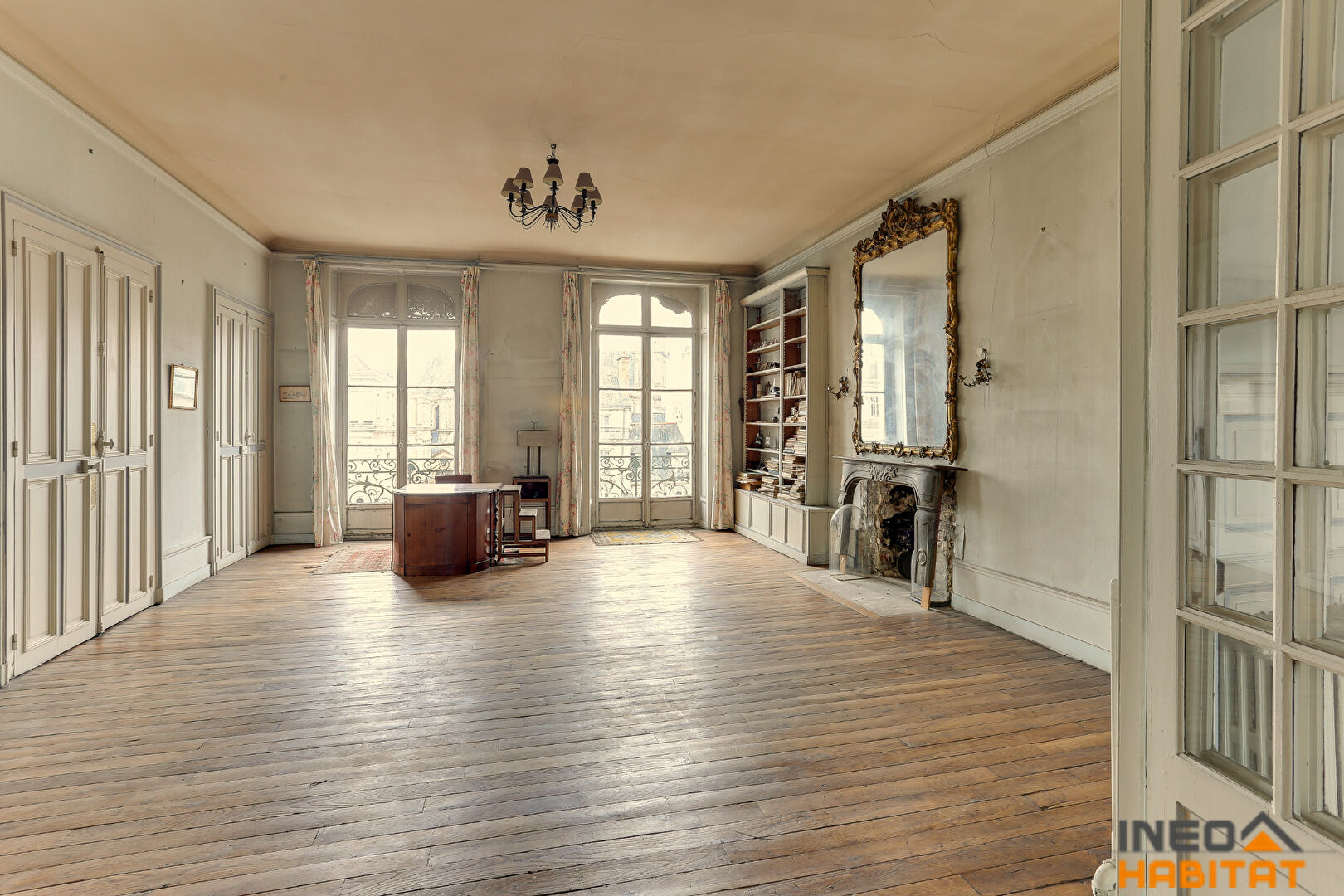 RENNES Place St Germain - Appartement bourgeois de 250m²