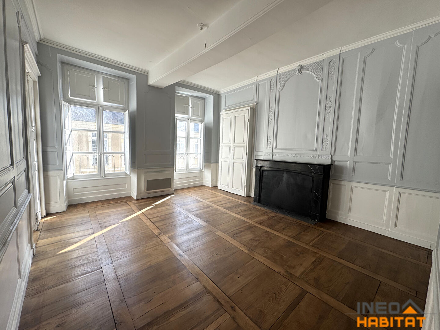 Photo Appartement Rennes 5 pièce(s) 159 m2 image 2/6