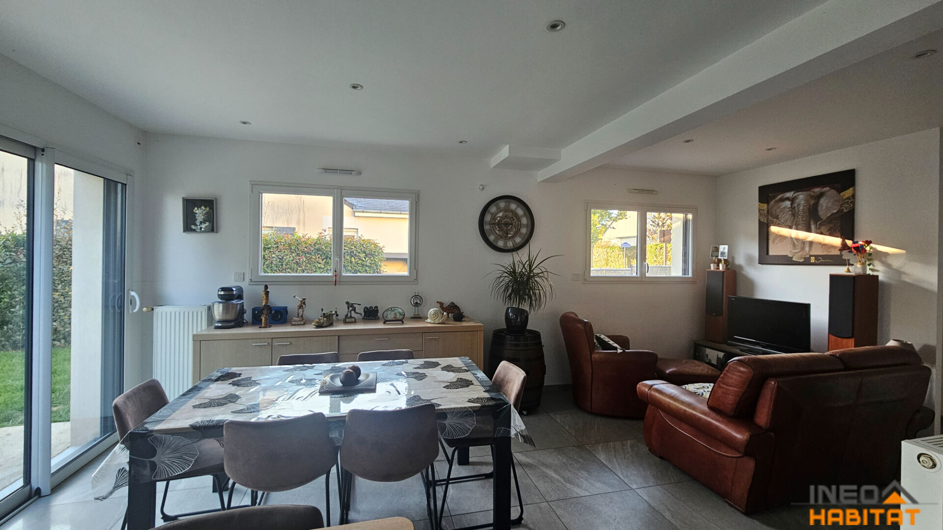 Photo Maison familiale 4 chambres - 117 m² - Jardin & garage - GEVEZÉ image 3/6