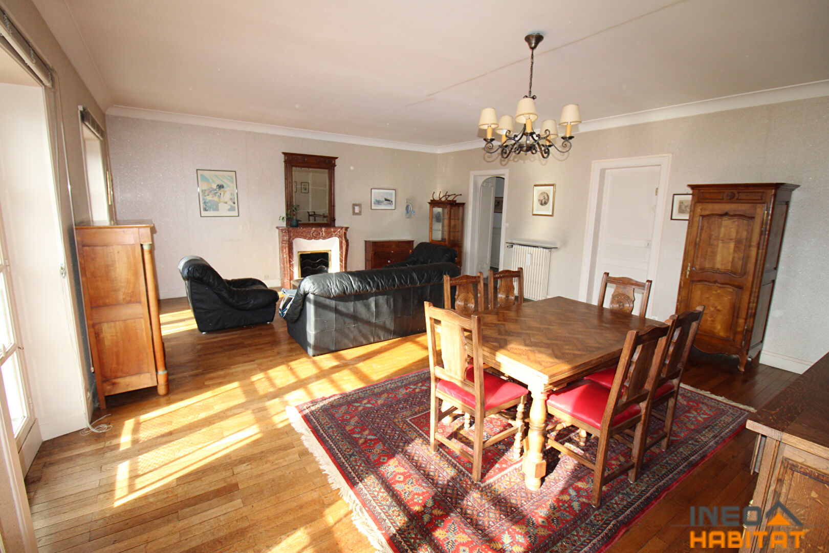 RENNES Les Halles -  Appartement  bourgeois avec vue dégagée et ascenseur