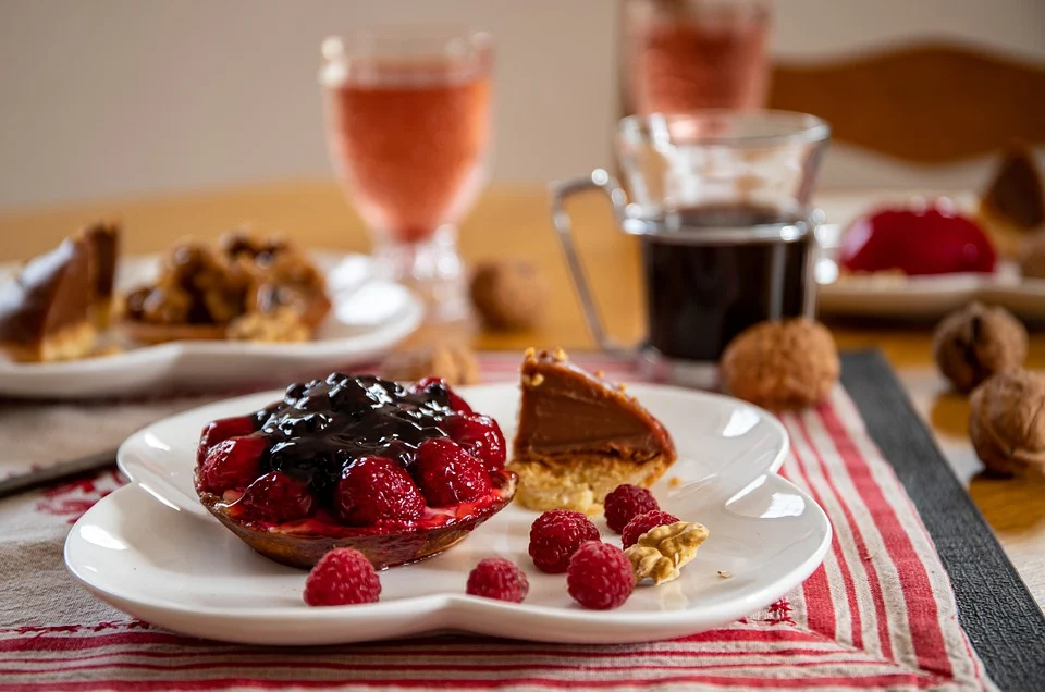 Photo Cède Fonds de commerce Restaurant Snack Pâtisserie Salon de Thé Finistère Sud image 2/2
