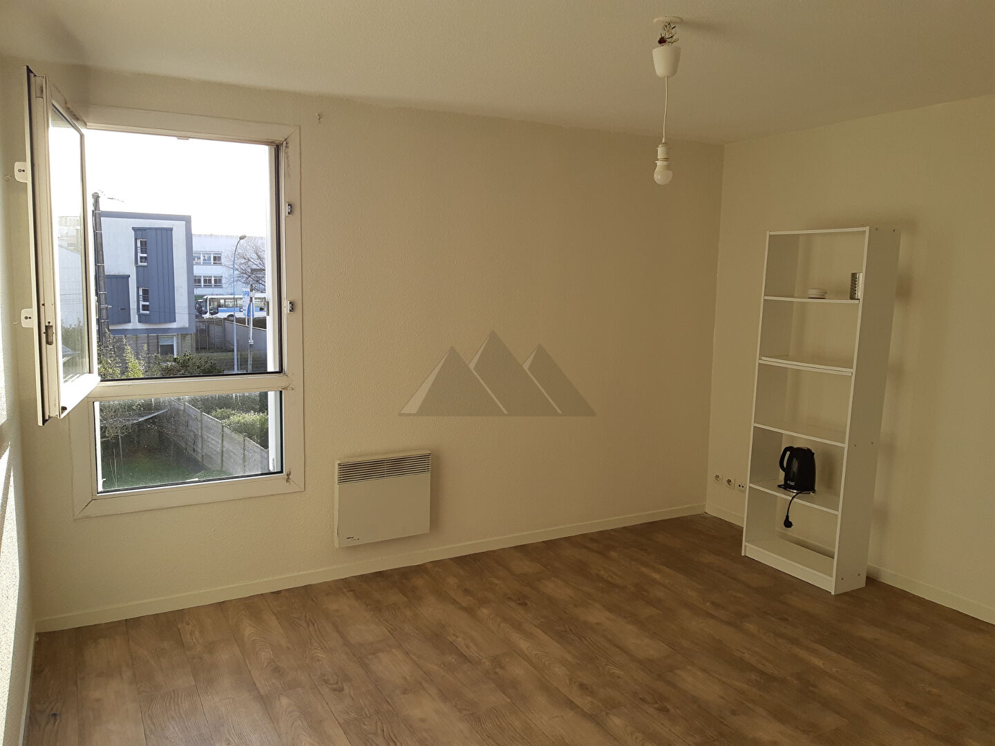 Photo A LOUER BREST FACS DE SCIENCES APPARTEMENT STUDIO 22M² image 1/4
