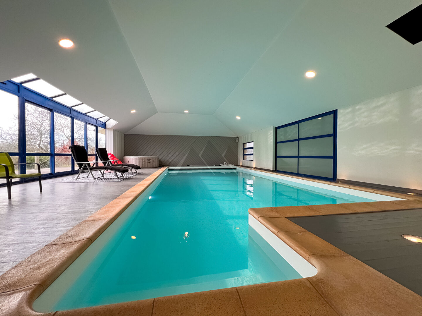 MAISON SPACIEUSE A VENDRE LAMPAUL-PLOUARZEL