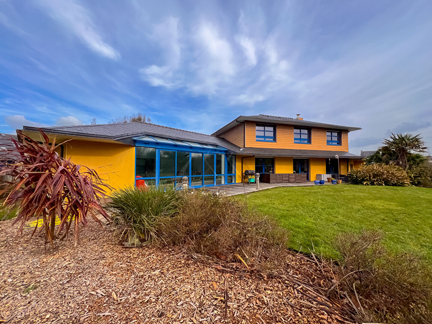 Photo MAISON SPACIEUSE A VENDRE LAMPAUL-PLOUARZEL image 2/6