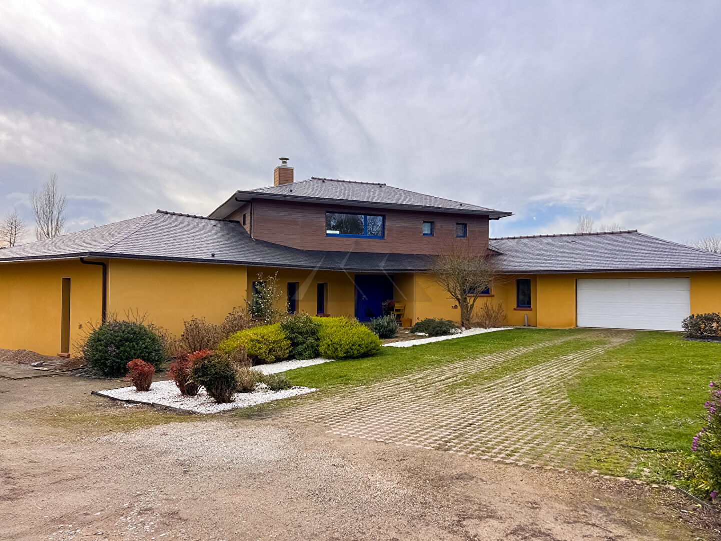 Photo MAISON SPACIEUSE A VENDRE LAMPAUL-PLOUARZEL image 4/6