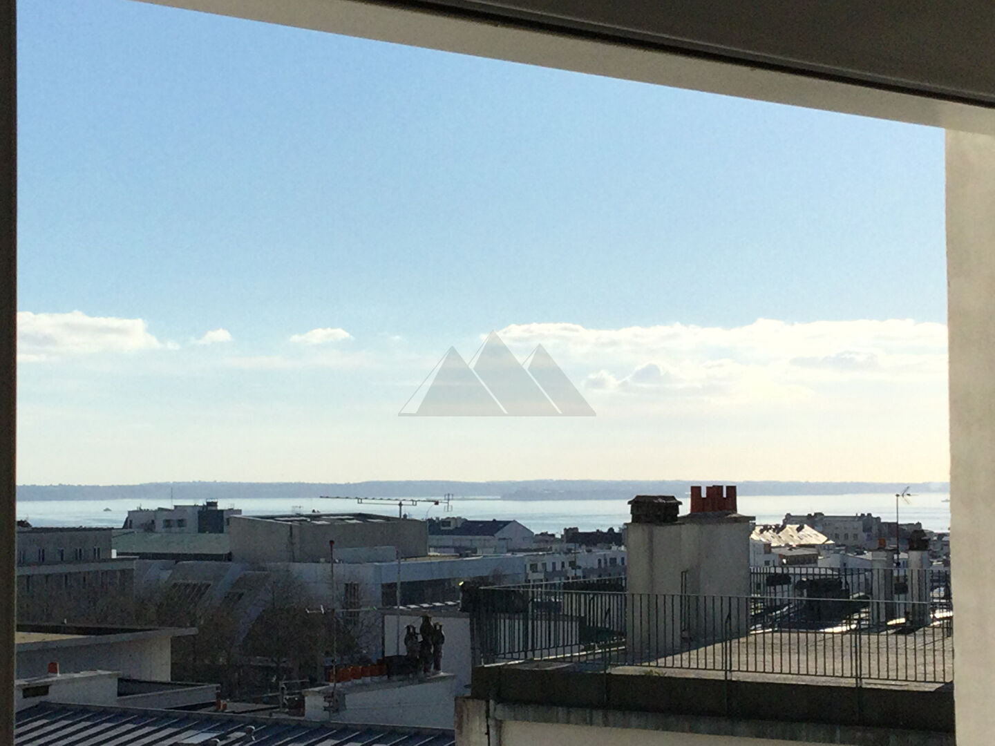 APPARTEMENT T3 ASCENSEUR VUE MER PARKING A VENDRE BREST CENTRE VILLE