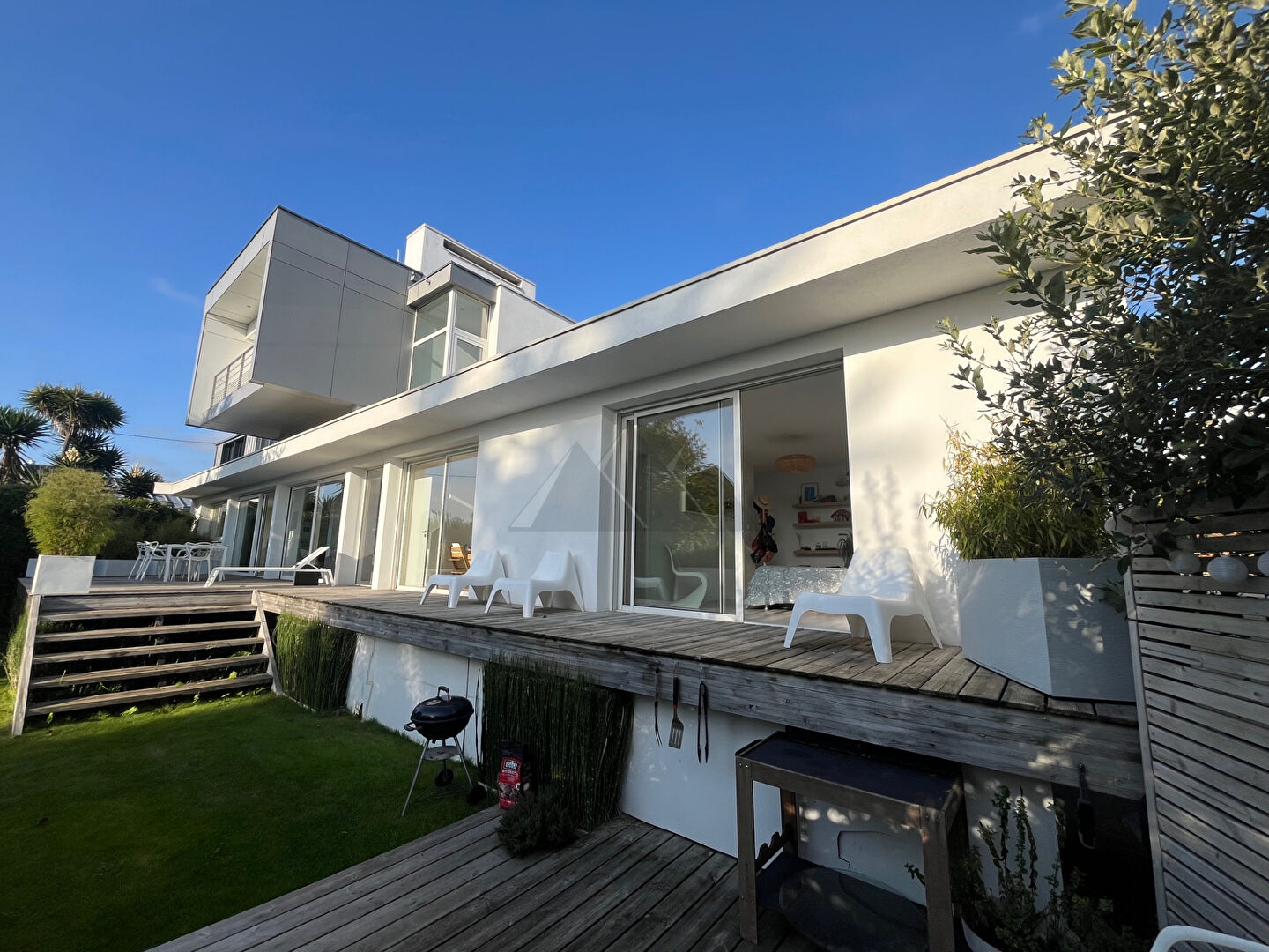 A VENDRE MAISON D'ARCHITECTE LE RELECQ KERHUON