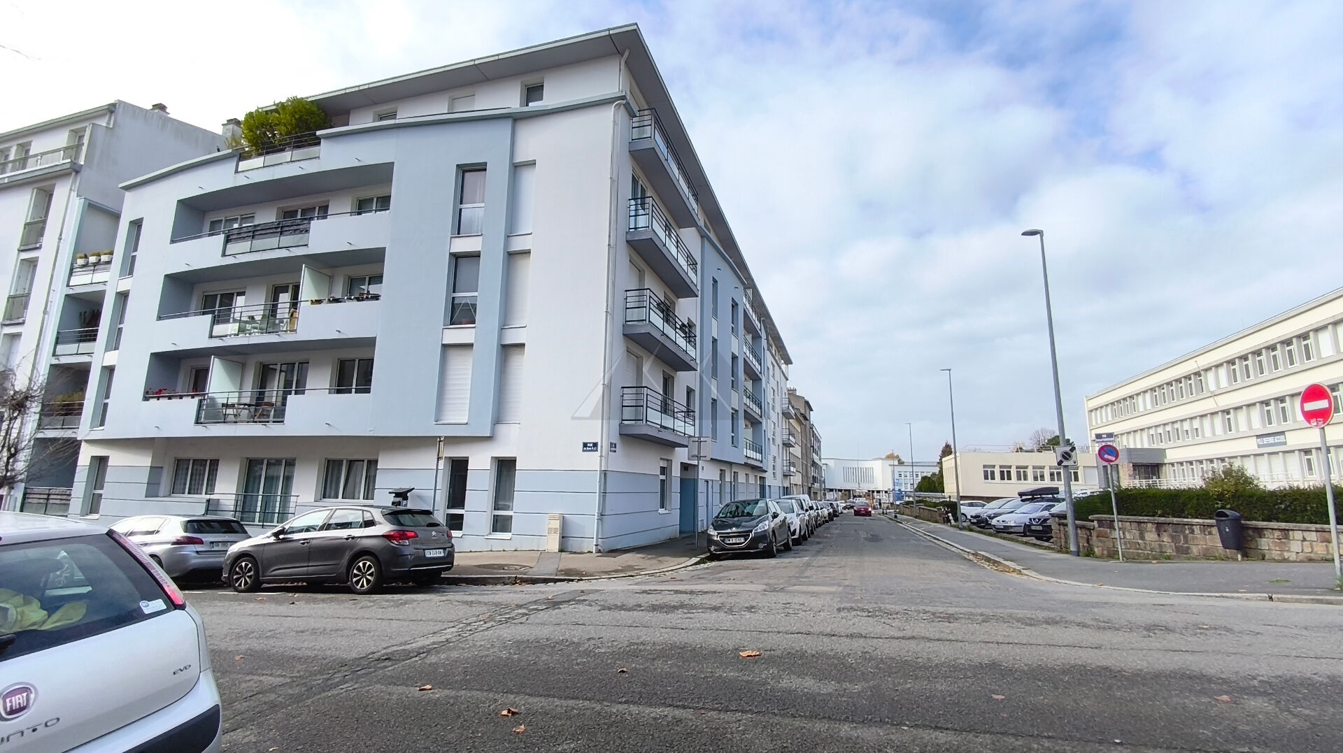 APPARTEMENT A VENDRE ASCENSEUR PMR GARAGE FERME BREST CENTRE VILLE SAINT-LOUIS