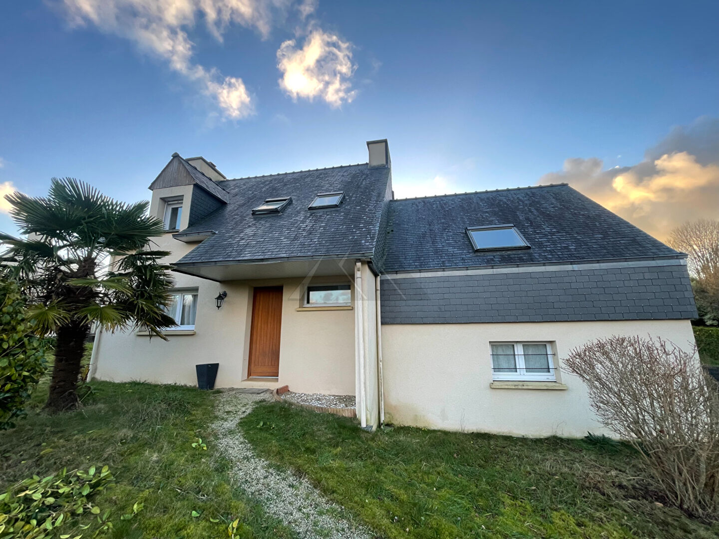A VENDRE Maison Plogastel St Germain 7 pièces 4 chambres 112.51 m2