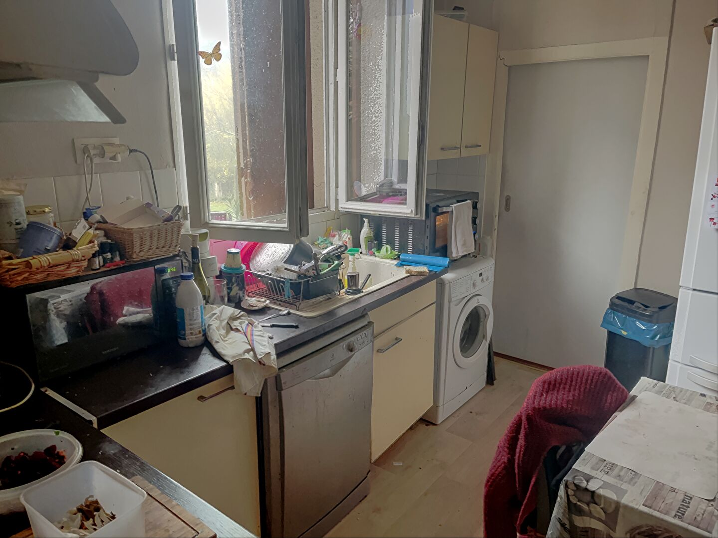Photo Immeuble à CANCON. Immeuble de rapport composé de deux appartements T3. Venez découvrir cet immeuble composé d'un appartement de 60,12m2 actuellement loué 450 charges comprises depuis le 22/02/2016. Cet appartement comprend deux chambres et un jardin ain image 3/6