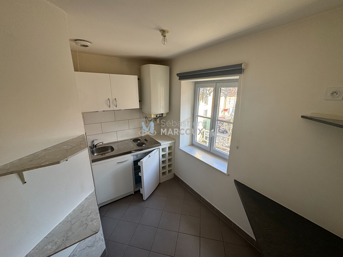 Photo MONTBRISON APPARTEMENT F1 (21.02 m2 hab)  INTERPHONE image 3/6