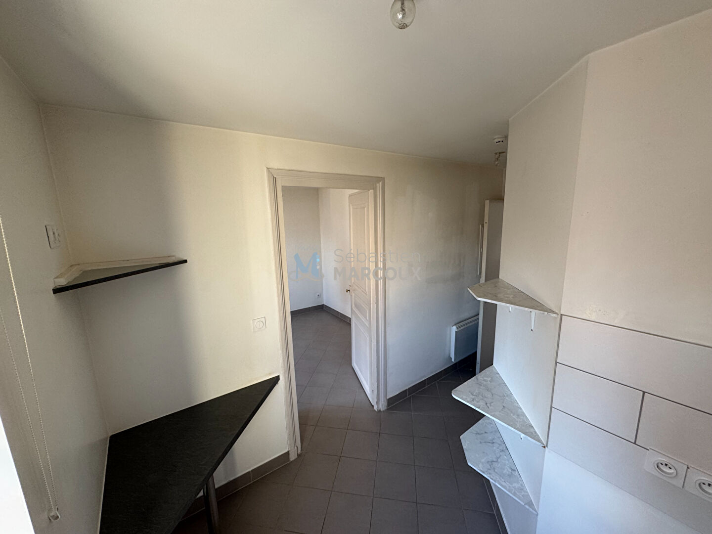 Photo MONTBRISON APPARTEMENT F1 (21.02 m2 hab)  INTERPHONE image 4/6