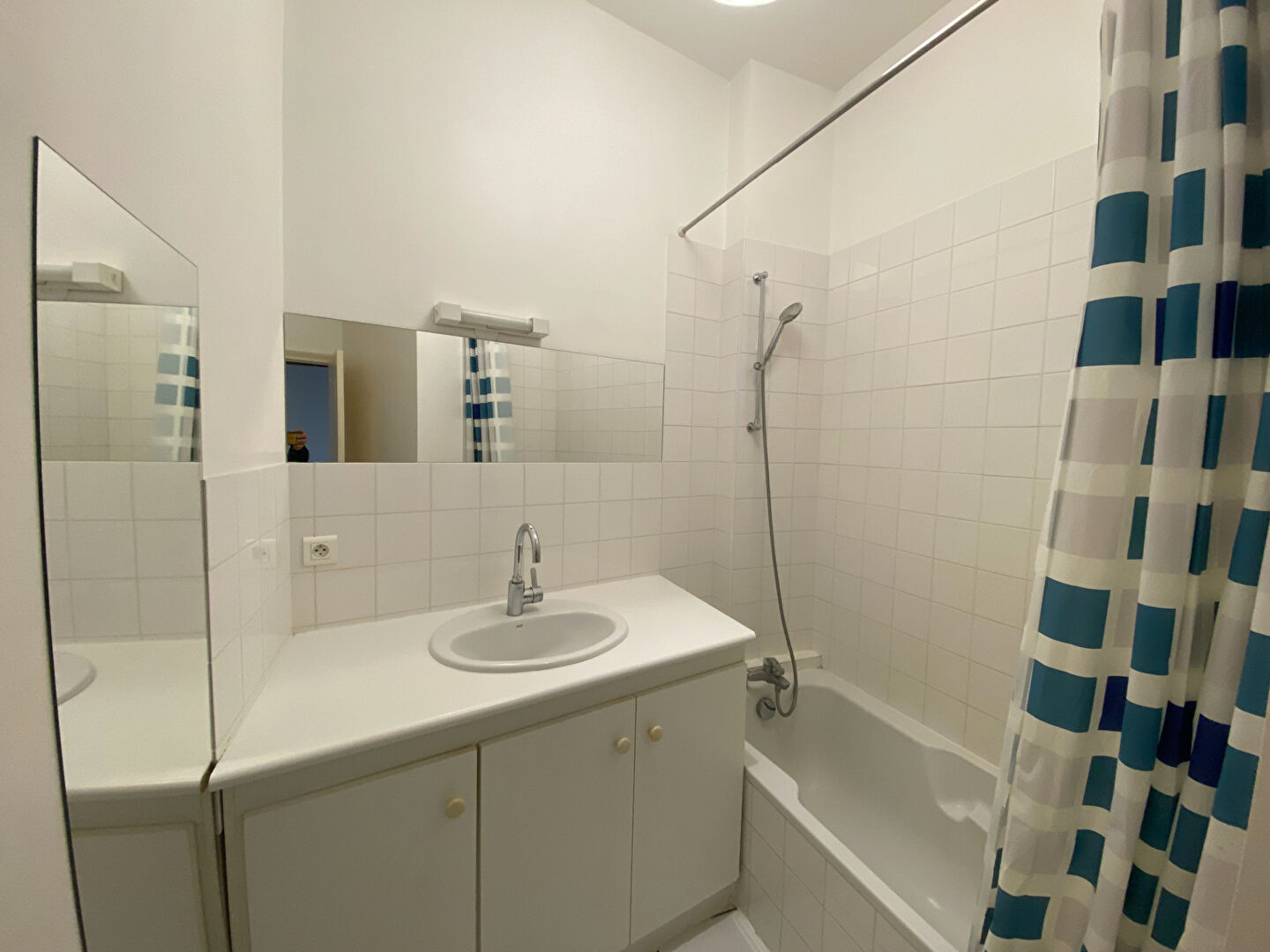 Photo MONTBRISON - Appartement T3 - 59.41 m² habitables sans vis à vis image 5/6