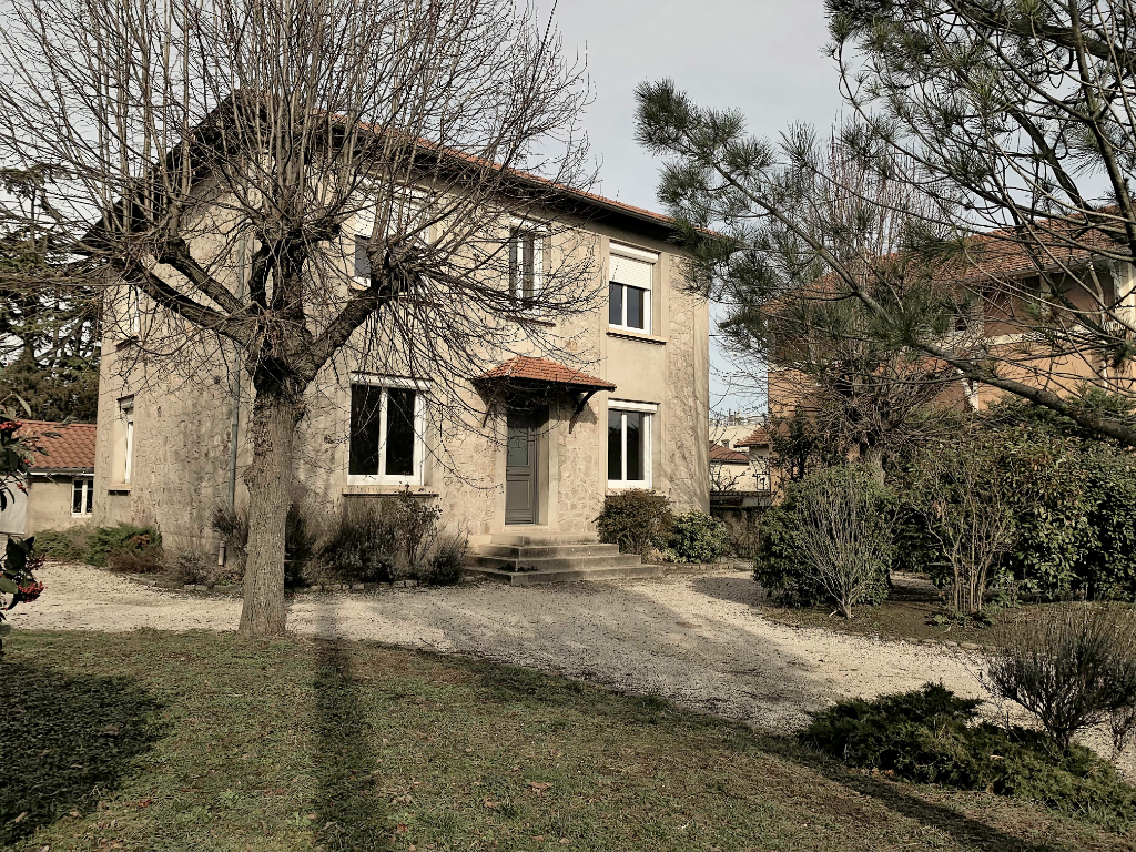 Photo MONTBRISON - Maison bourgeoise type T7 - 159 m² hab image 4/6