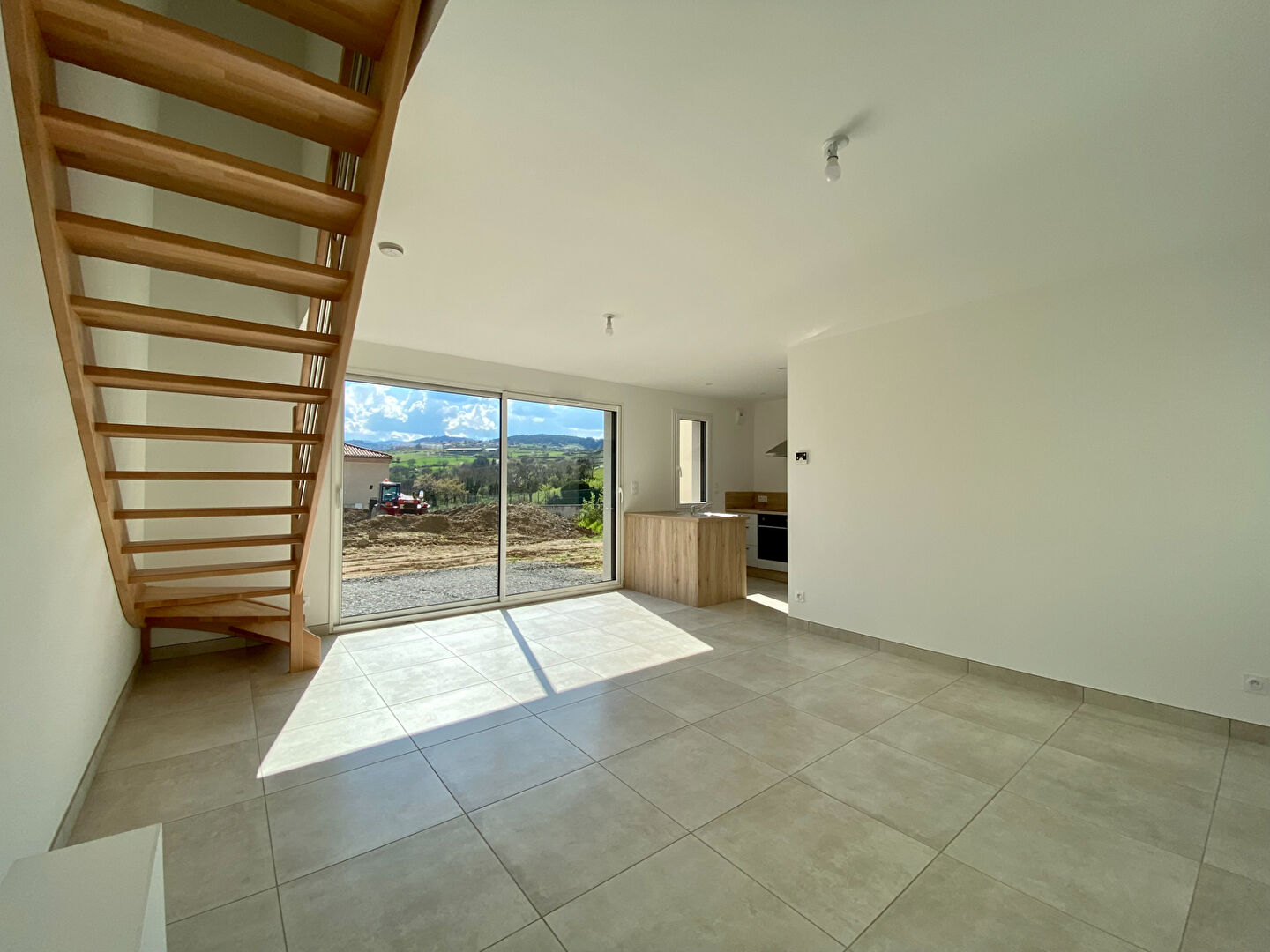 Photo LEZIGNEUX - Appartement Neuf T3 - 70.08 m2 habitables + terrasse + parking image 2/6